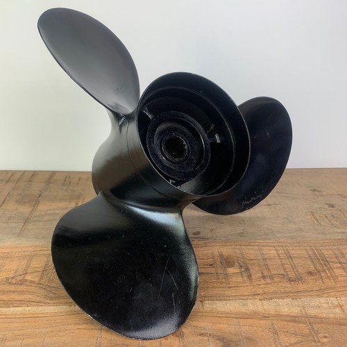 Yamaha boot propeller - boot,